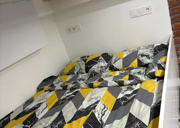 5 хв від центру міста